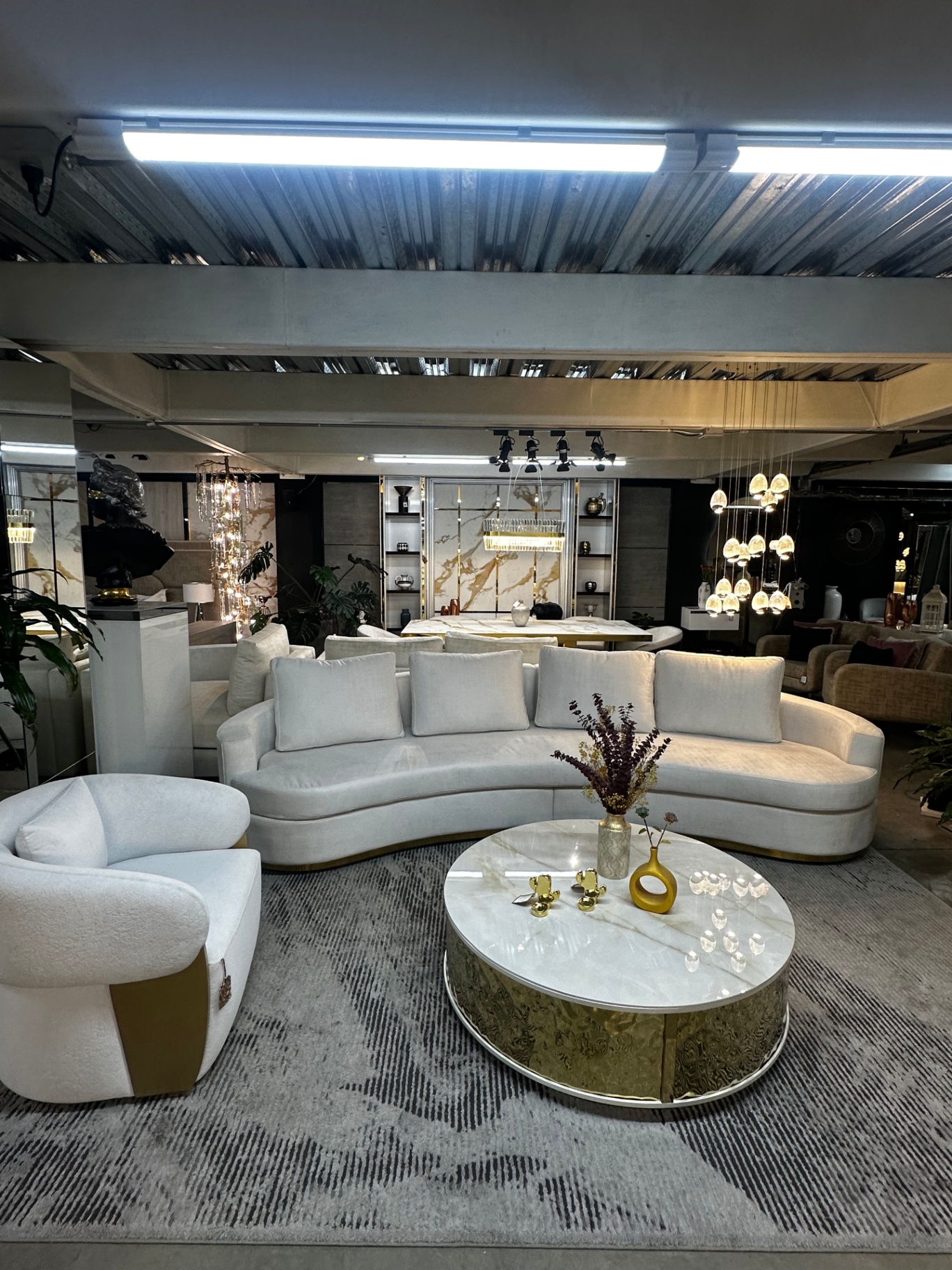 Sala Curva Oro